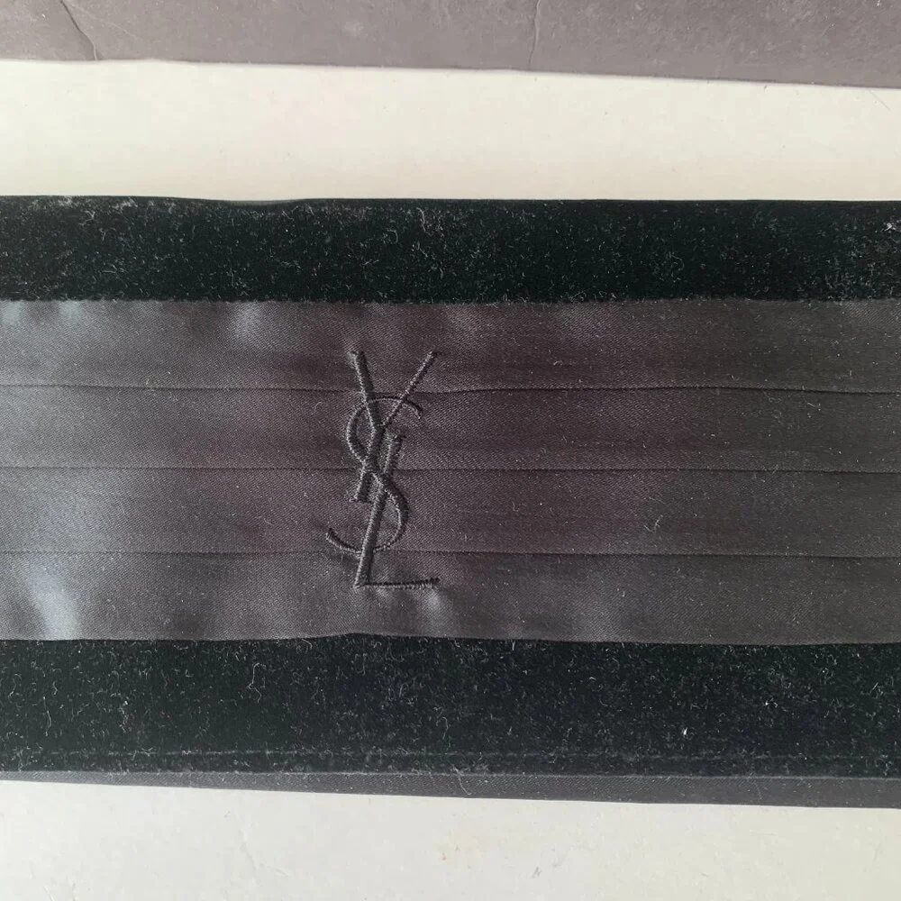Yves Saint Laurent YSL Black Velvet Satin Evening Parfums Bag Clutch Cosmetic - Picture 2 of 9